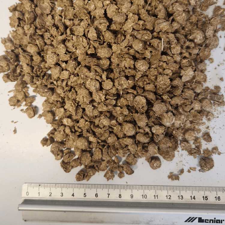 BEDSTRAW pellet ze słomy kruszony gruby