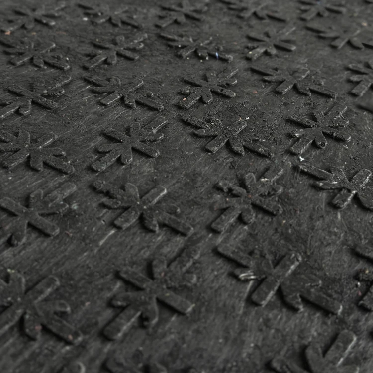 Maty legowiskowe dla bydła  faktura antypoślizgowa