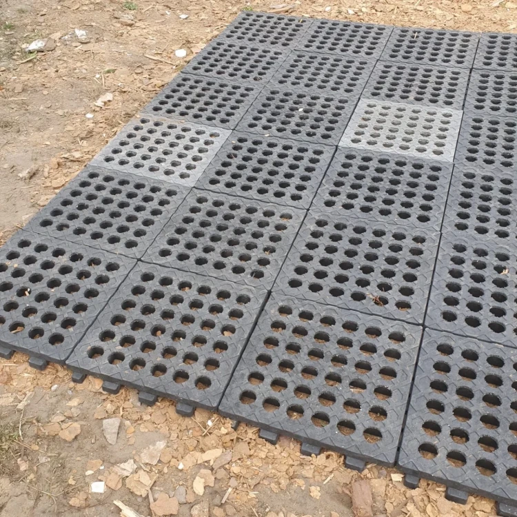 Wysokie modułowe maty drenażowe stabilizujące podmokły teren (6).webp