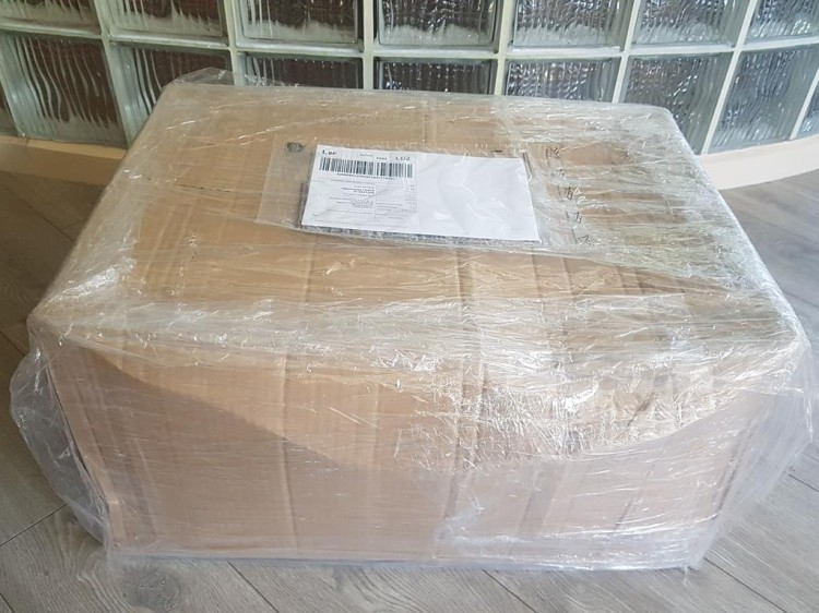 2 worki 15 kg w kartonie przywiezione przez kureira